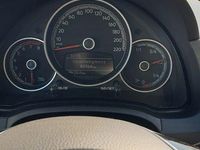 Second-hand VW up! 60 CP (44 kW) 2017 Alb Hatchback
