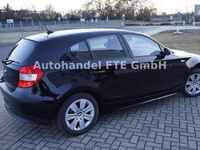 Gebraucht BMW 118 122 PS (89 kW) 2004 Schwarz Kleinwagen
