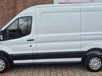 Gebraucht Ford Transit Trend 131 PS (96 kW) 2023 Frostweiß Van / Kleinbus