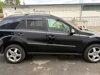 Gebraucht Mercedes ML320 224 PS (164 kW) 2007 Schwarz SUV