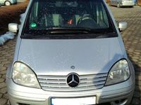 Gebraucht Mercedes Vaneo 91 PS (66 kW) 2003 Silber Van / Kleinbus
