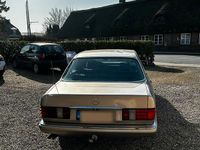 Gebraucht Mercedes E260 160 PS (117 kW) 1988 Andere farben Limousine