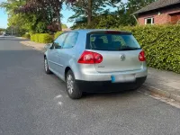 Gebraucht VW Golf V 102 PS (75 kW) 2005 Silber Kleinwagen