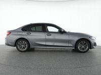 Gebraucht BMW 330 Comfort Edition 245 PS (180 kW) 2023 Skyscraper grau Limousine