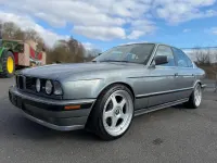 Używany BMW 520 150 KM (110 kW) 1991 Szary Sedan/Limuzyna