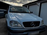 Gebraucht Mercedes ML230 150 PS (110 kW) 1999 Weiß SUV