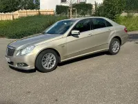 Gebraucht Mercedes E350 Elegance 231 PS (169 kW) 2009 Beige Limousine