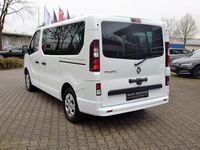 Gebraucht Renault Trafic Life 150 PS (110 kW) 2023 Weiß Van / Kleinbus