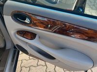 Gebraucht Jaguar XJ8 296 PS (217 kW) 1998 Blau Limousine