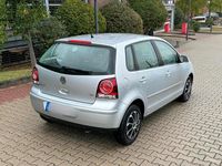 Gebraucht VW Polo 75 PS (55 kW) 2005 Silber Kleinwagen