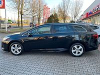 gebraucht Toyota Avensis Touring Sports 1.6 Edition-S*Navi*LED