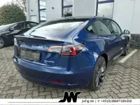 Używany Tesla Model 3 Performance 461 kW (627 KM) 2022 Niebieski Sedan/Limuzyna