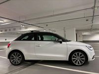 Gebraucht Audi A1 Design 90 PS (66 kW) 2012 Weiß Kleinwagen