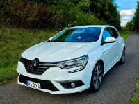 Gebraucht Renault Mégane Bose Edition 132 PS (97 kW) 2017 Weiß Limousine