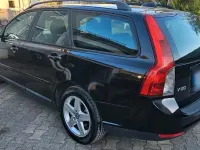 Usado Volvo V50 109 CV (80 kW) 2008 Negro Familiar