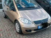 Gebraucht Mercedes 180 109 PS (80 kW) 2005 Gold Limousine