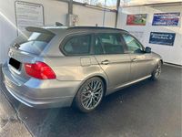 Gebraucht BMW 320 Performance 184 PS (135 kW) 2010 Grau Limousine