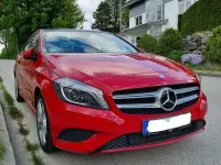 Gebraucht Mercedes A180 Urban 122 PS (89 kW) 2013 Rot Kleinwagen