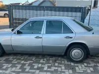 Gebraucht Mercedes 200 75 PS (55 kW) 1990 Limousine