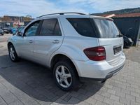Gebraucht Mercedes ML280 190 PS (139 kW) 2006 Silber SUV