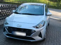 Gebraucht Hyundai i10 Select 67 PS (49 kW) 2022 Silber Kleinwagen