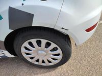 Gebraucht Ford Fiesta Trend 80 PS (58 kW) 2017 Weiß Kleinwagen