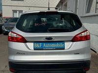 Gebraucht Ford Focus Trend 105 PS (77 kW) 2014 Silber Kombi