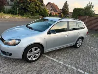 Gebraucht VW Golf VII 105 PS (77 kW) 2013 Silber Kombi