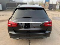 Gebraucht Mercedes C300e AMG line 194 PS (142 kW) 2019 Schwarz Limousine
