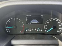 Gebraucht Ford Transit Trend 105 PS (77 kW) 2022 Weiß Van