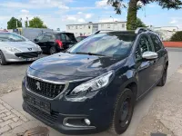 Gebraucht Peugeot 2008 Style 82 PS (60 kW) 2017 Grau SUV