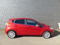 Gebraucht Ford Fiesta Titanium 101 PS (74 kW) 2015 Rot Limousine