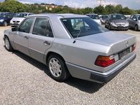 Gebraucht Mercedes E280 197 PS (144 kW) 1992 Silber Limousine