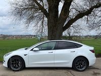 Gebraucht Tesla Model 3 RWD 239 kW (325 PS) 2022 Weiß Limousine