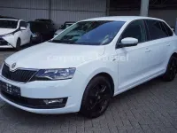 Gebraucht Skoda Rapid Drive 95 PS (69 kW) 2018 Weiß Kleinwagen