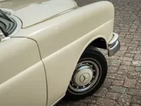 Gebraucht Mercedes 220 SE 120 PS (88 kW) 1965 Weiß Limousine