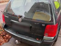 Gebraucht VW Passat 125 PS (91 kW) 1998 Grün Kombi