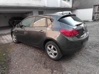 Gebraucht Opel Astra 115 PS (84 kW) 2010 Grau Kleinwagen