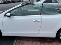 Gebraucht VW Golf 105 PS (77 kW) 2011 Weiß Cabrio