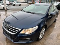 Gebraucht VW Passat Basis 140 PS (102 kW) 2011 Blau Limousine