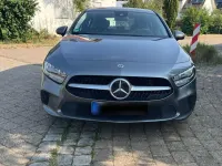 Gebraucht Mercedes A180 136 PS (100 kW) 2021 Grau Limousine