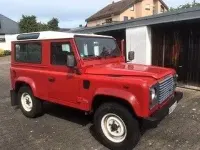 Gebraucht Land Rover Defender 122 PS (89 kW) 2000 Rot SUV