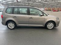 Gebraucht VW Touran 105 PS (77 kW) 2011 Braun Van / Kleinbus