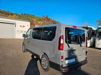 Gebraucht Renault Trafic Expression 125 PS (91 kW) 2017 Grau Van / Kleinbus