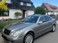 Gebraucht Mercedes E350 Elegance 272 PS (200 kW) 2005 Beige Limousine