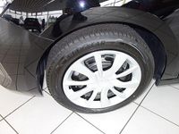 Neu Opel Corsa 101 PS (74 kW) 2025 Schwarz Limousine