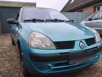 Gebraucht Renault Clio II 60 PS (44 kW) 2004 Grün Kleinwagen