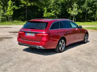 Usado Mercedes E220 194 CV (142 kW) 2017 Rojo Familiar