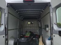 Gebraucht Peugeot Boxer 140 PS (102 kW) 2022 Grau Van