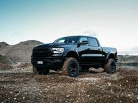 Gebraucht Dodge Ram 401 PS (294 kW) 2022 Schwarz metallic Pickup